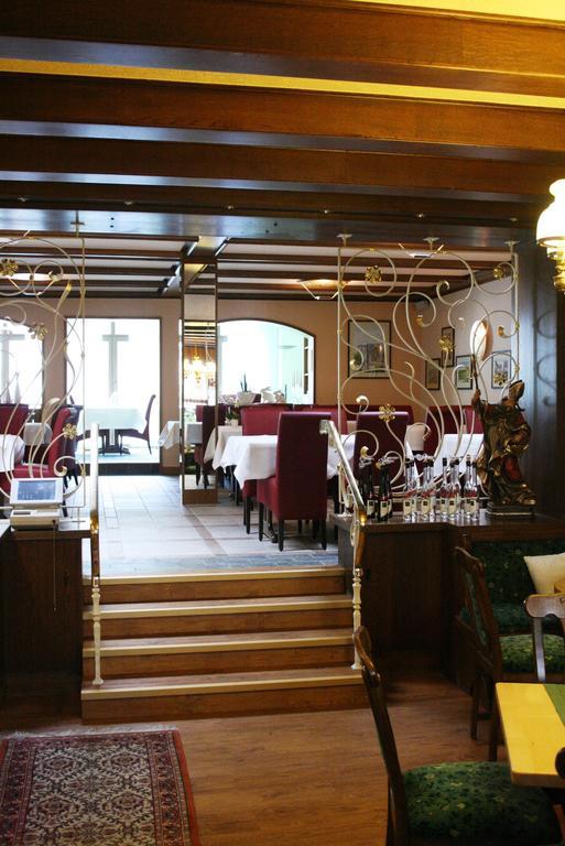 Weinhotel Hubertus Garni Klotten Exterior photo